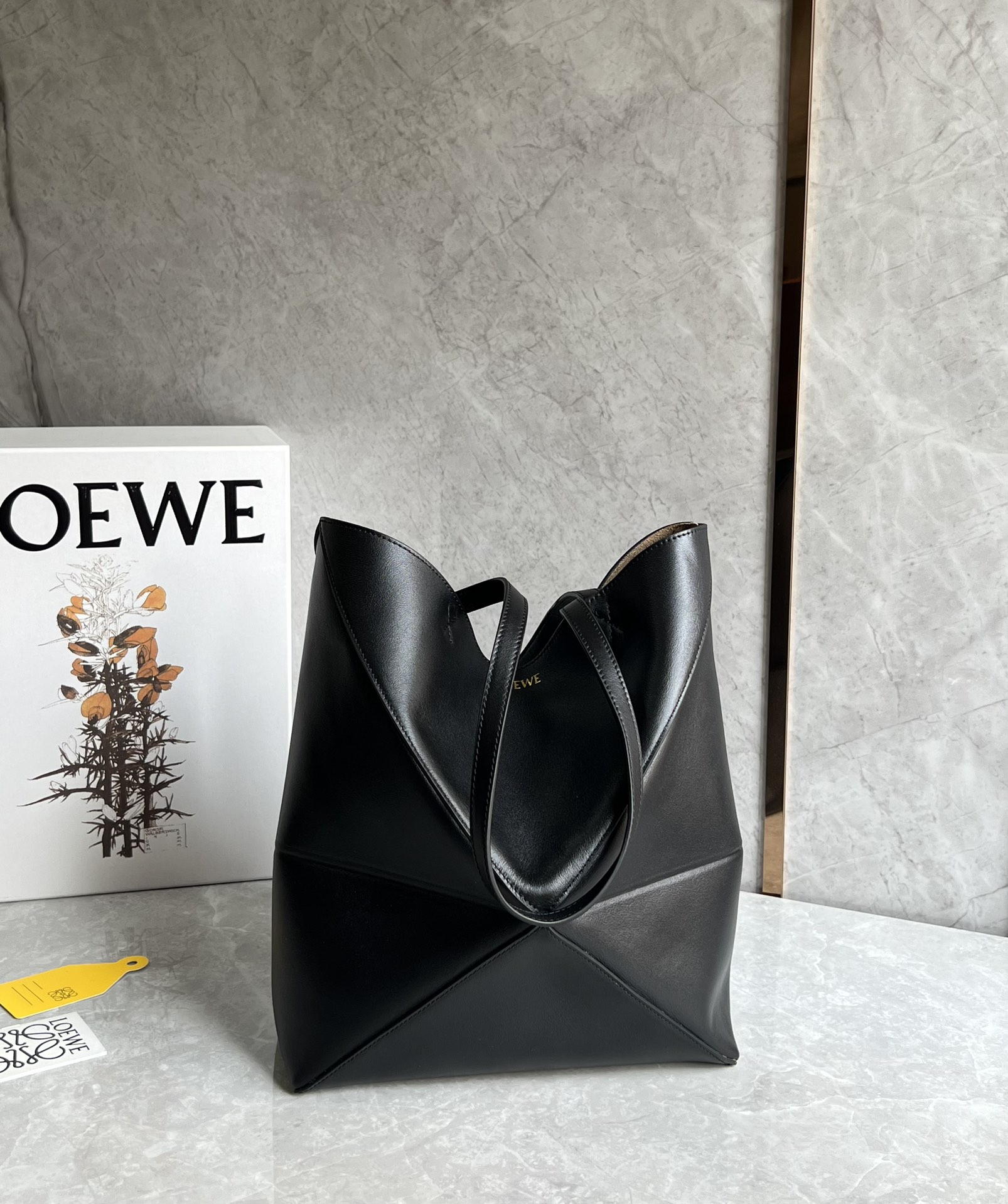 Loewe Medium Puzzle Fold Tote in Shiny Calfskin Black